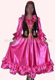 民族服装全产业链服务 供应、加工、批发与销售一体化